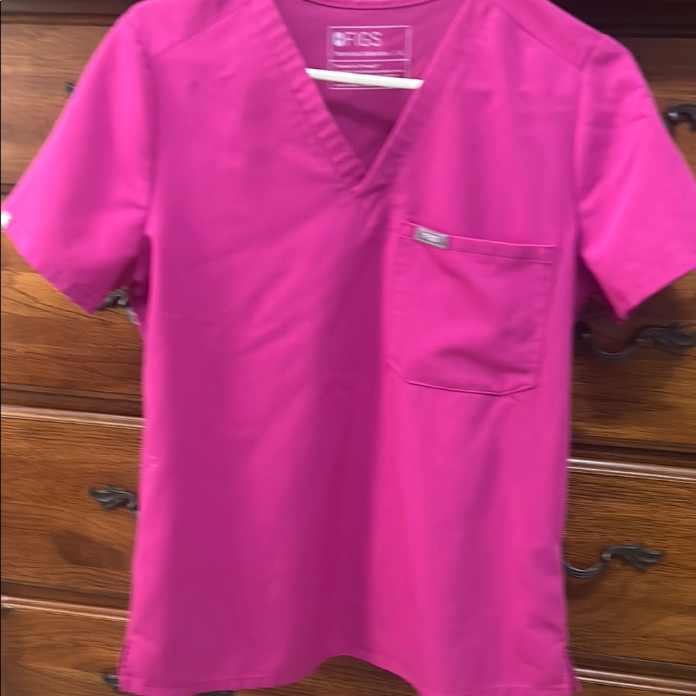 Figs Pink Scrub Top